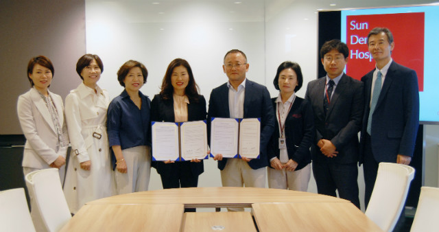 한국여성경제인협회 MOU.jpg